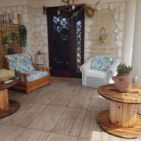 Mari En Bed and Breakfast Castel Volturno Εξωτερικό φωτογραφία
