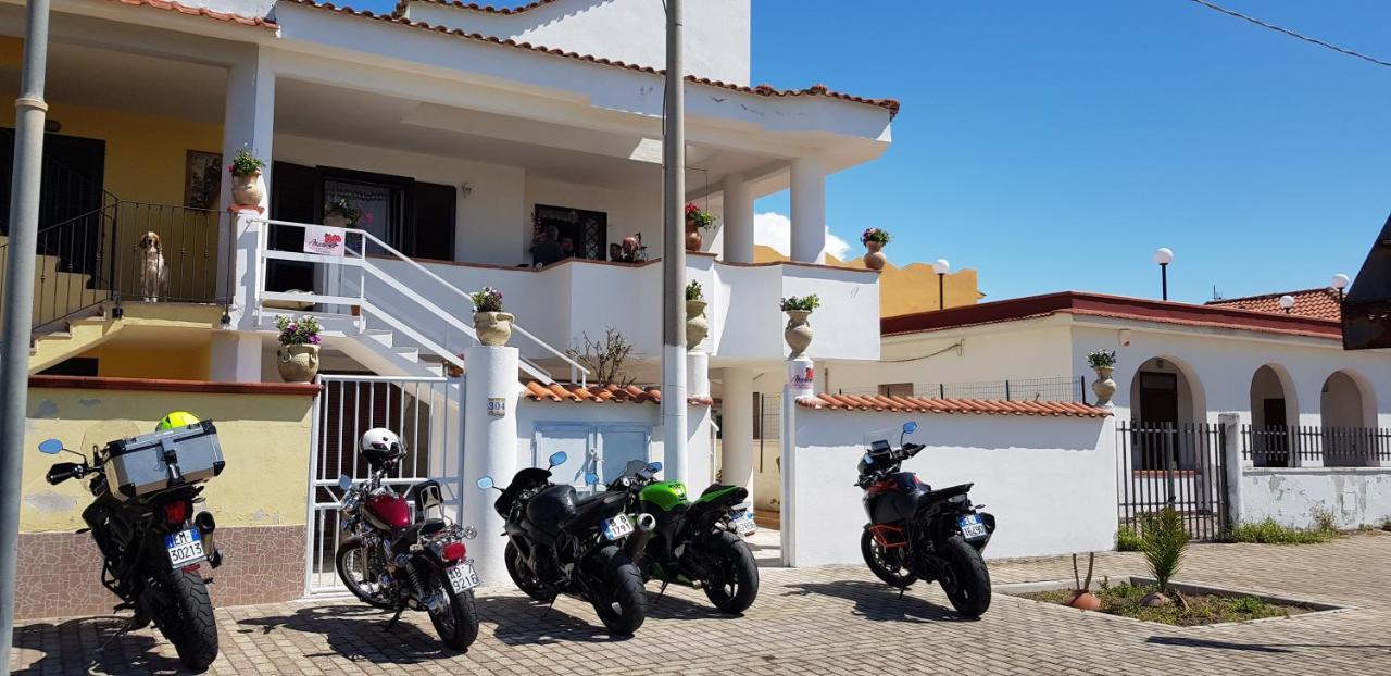 Mari En Bed and Breakfast Castel Volturno Εξωτερικό φωτογραφία