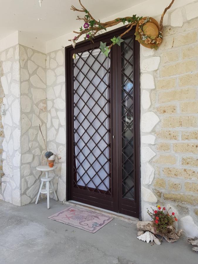 Mari En Bed and Breakfast Castel Volturno Εξωτερικό φωτογραφία