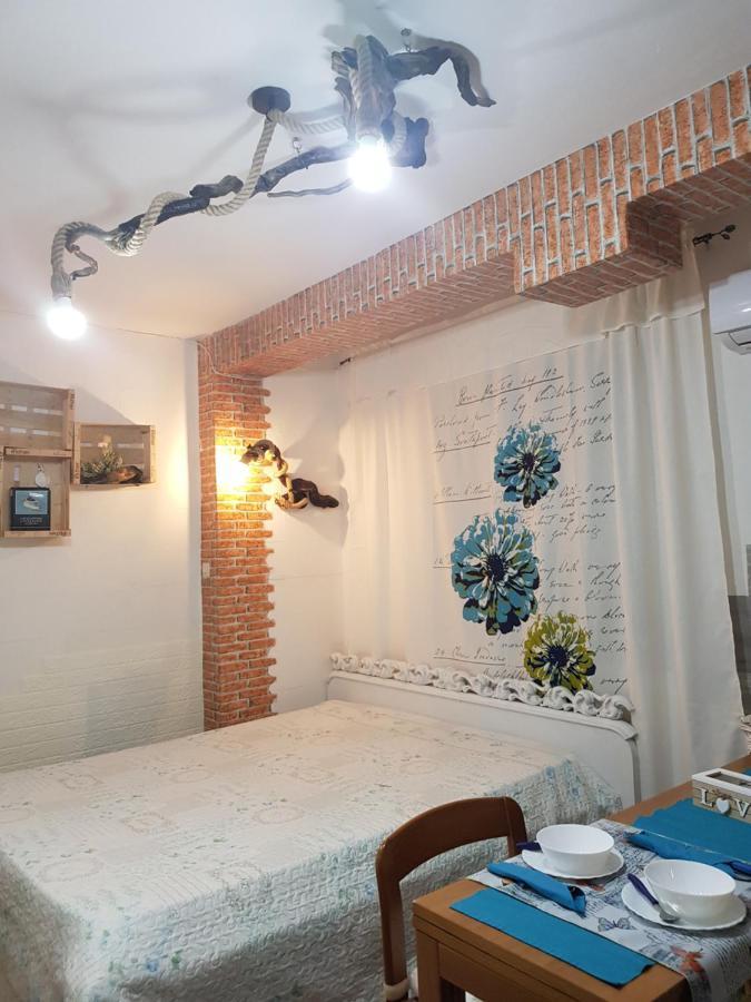 Mari En Bed and Breakfast Castel Volturno Εξωτερικό φωτογραφία