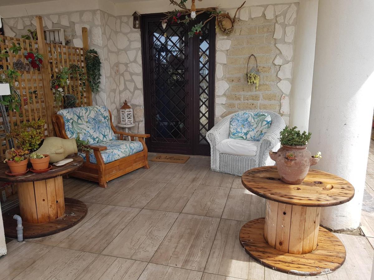 Mari En Bed and Breakfast Castel Volturno Εξωτερικό φωτογραφία